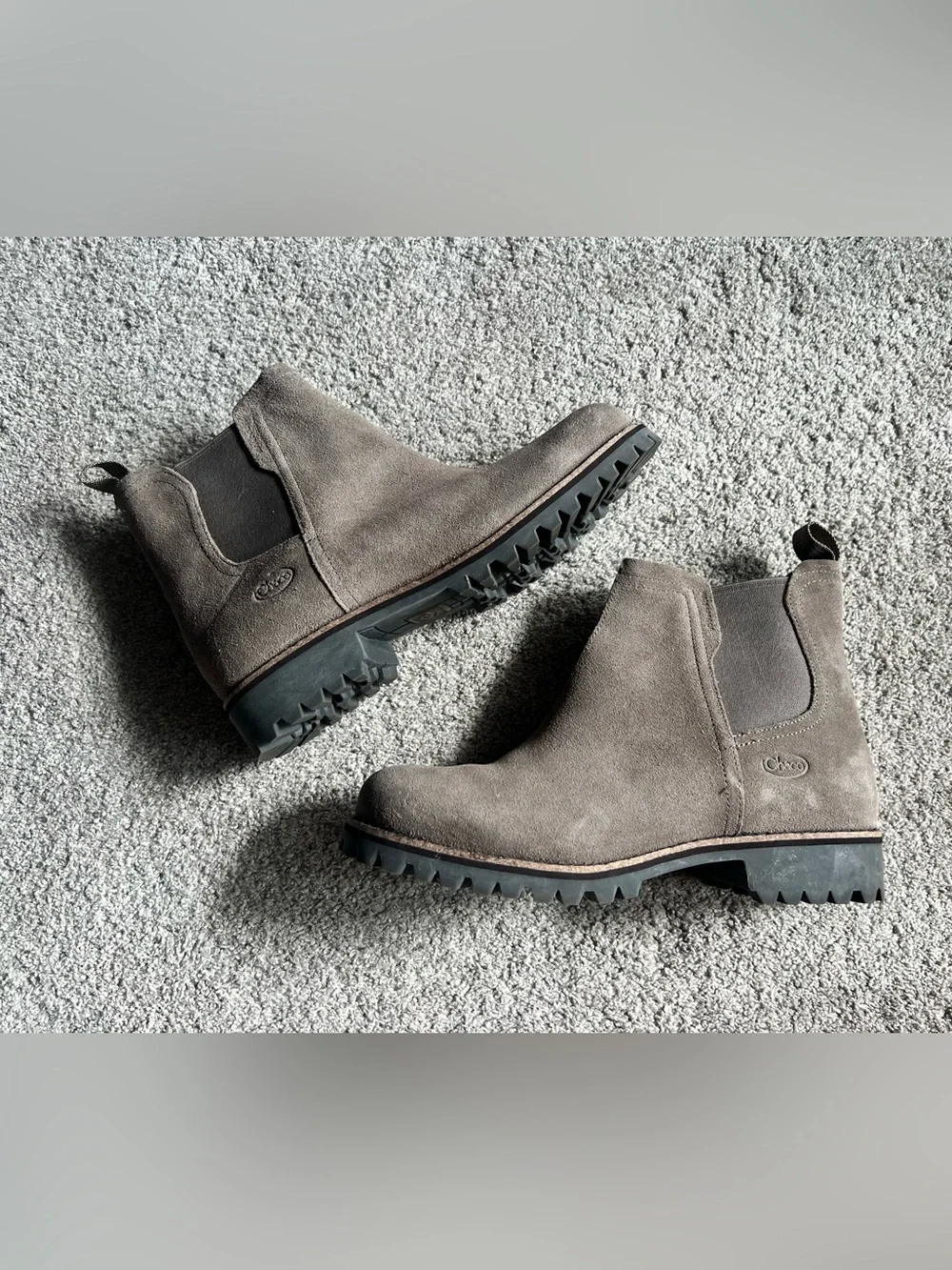 Chaco Fields Size 9 Morel Brown Gray Taupe Suede Pull On Chelsea Ankle Boots
